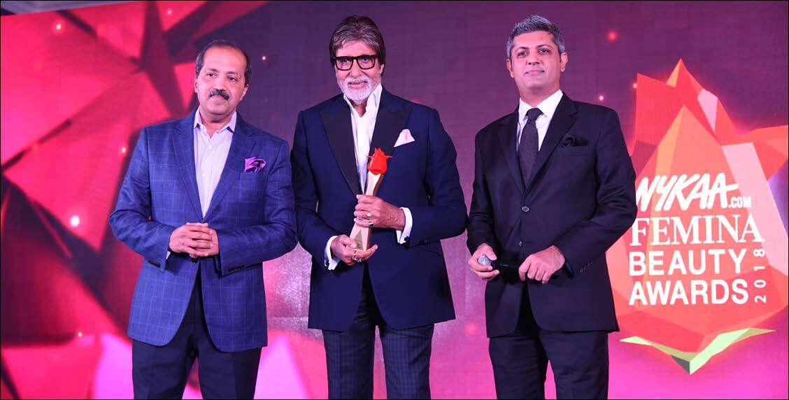 WWM CEO, Deepak Lamba and Mr Amitabh Bachchan suit up 
