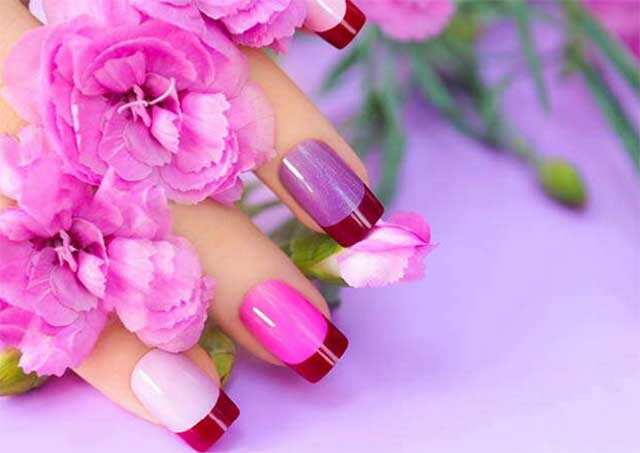 রঙিন ফ্রেঞ্চ ম্যানিকিওর