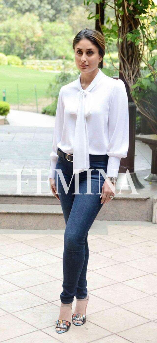 Wear white over denim like Kareena Kapoor Khan | Femina.in