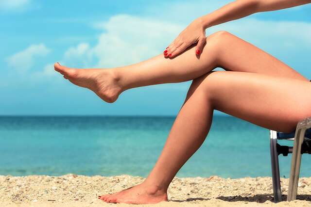 Home remedies to treat dark spots on legs