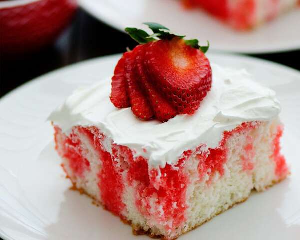 10 delicious poke cakes to drool over | Femina.in
