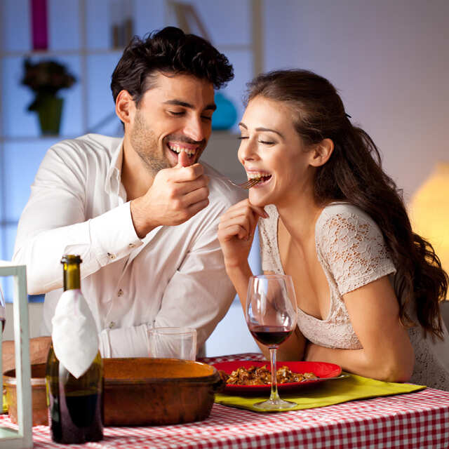 Tips to plan a romantic weekend | Femina.in