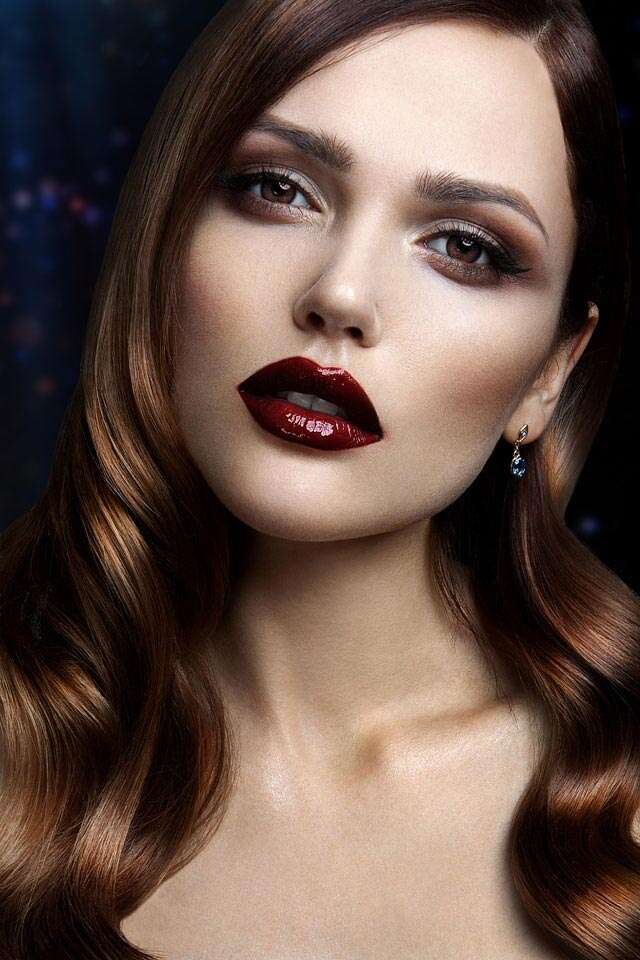 Dark deals color lipstick