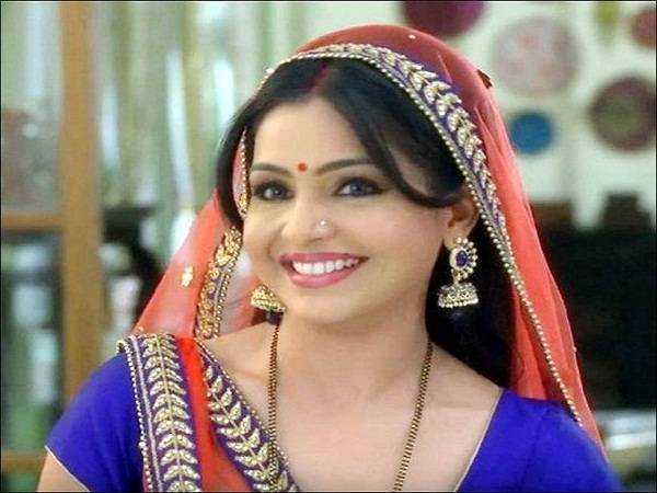 When Shubhangi Atre S Daughter Turned Hair Stylist Femina In