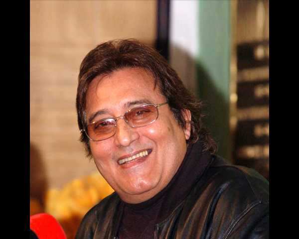 Veteran actor Vinod Khanna passes away | Femina.in