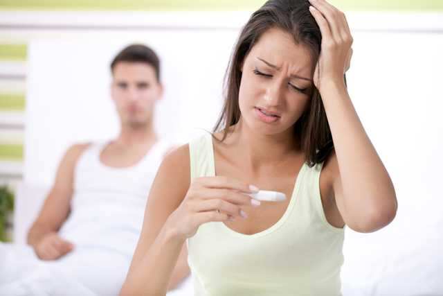 Dealing with an unplanned pregnancy together | Femina.in