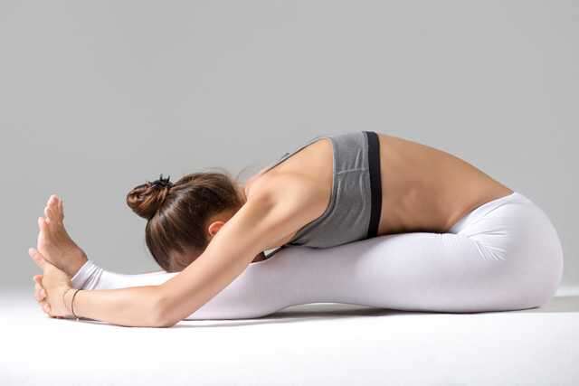 7 Crazy Yoga Poses That Look Humanly Impossible - DoYou