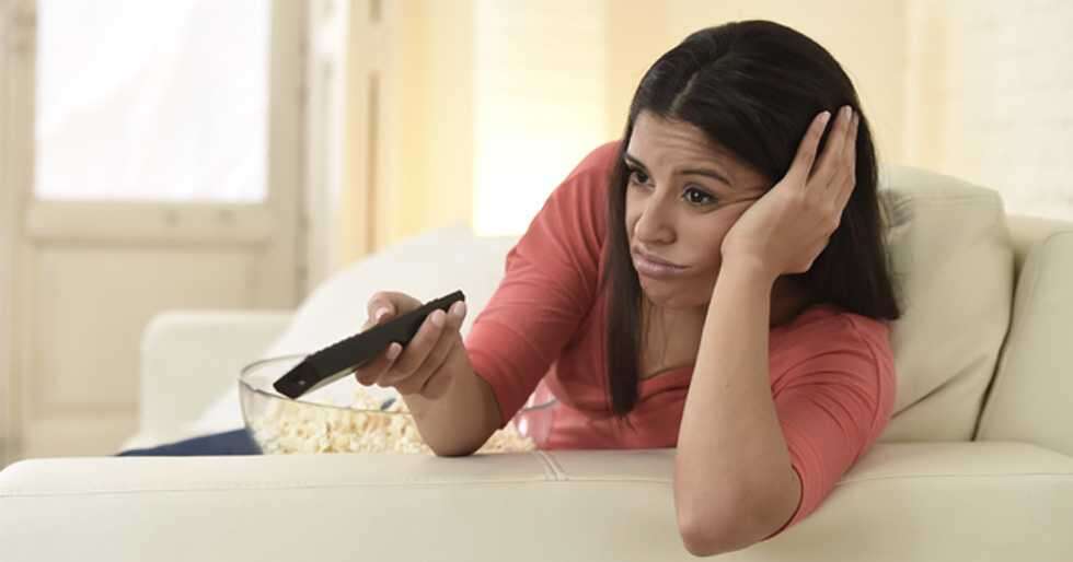 10 Thoughts You Have While Binge Watching