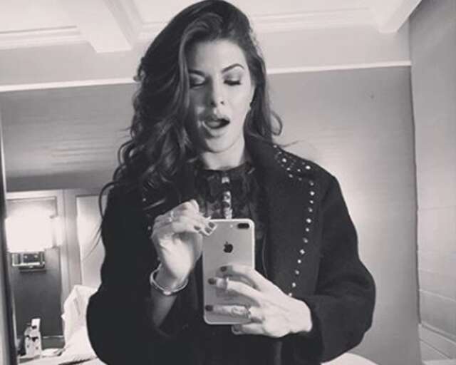 Jacqueline's selfie game is on point | Femina.in