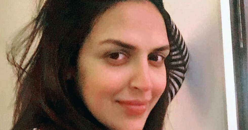 Esha Deol Creates A Beautiful Instagram Memory | Femina.in