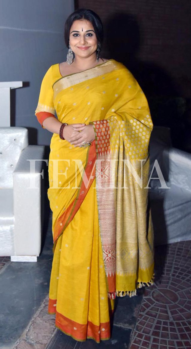 Vidya Balan White embroidered chiffon bollywood replica saree with blouse -  Dancing Girl Apparels - 420145