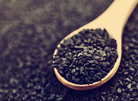 This antioxidant enzyme in kalonji aids faster weight loss