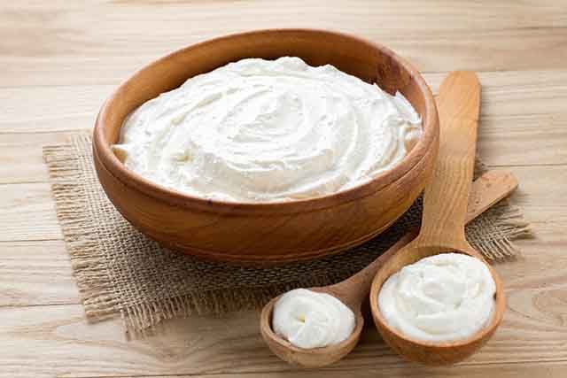 Yoghurt for fungal infections