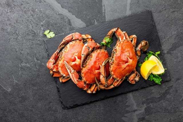 Foods rich in Vitamin B12 crabs and lobsters