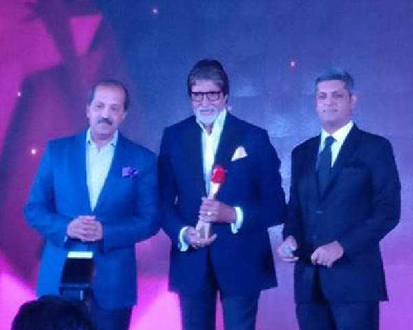 Big B is Style Legend Of All Time at NFBA 2018 | Femina.in