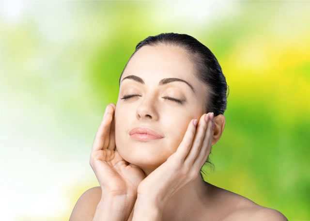 Baking soda for glowing skin