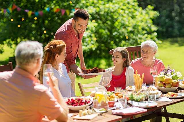 Signs your parents love your boyfriend | Femina.in