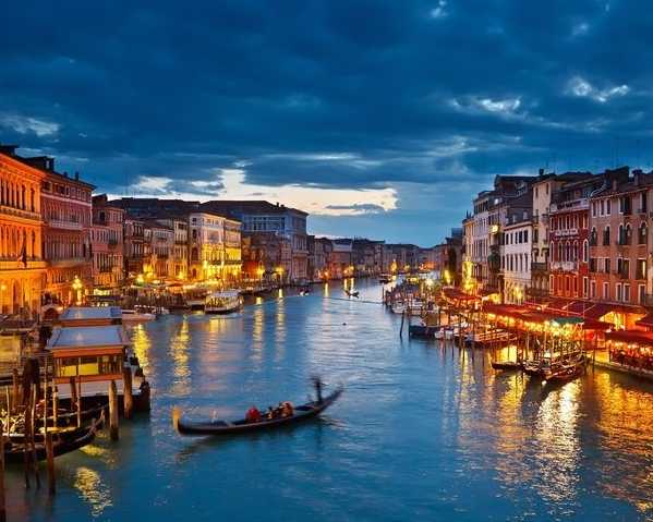 how-to-explore-the-best-of-culture-in-venice-italy-femina-in