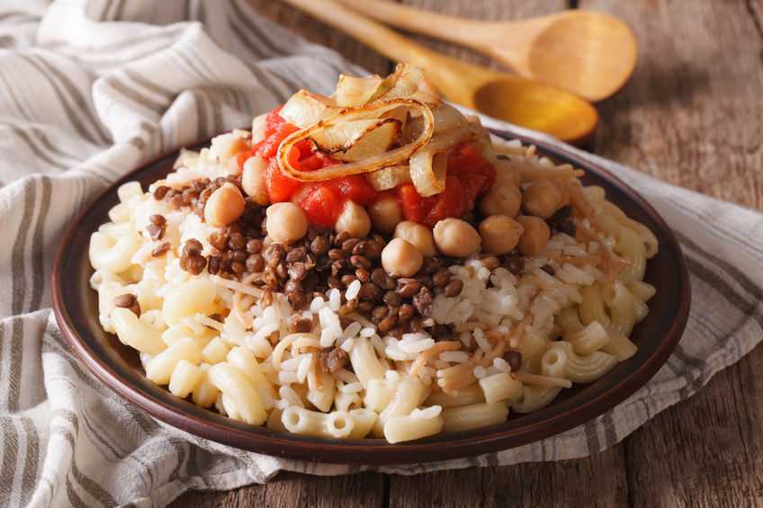 travel-with-food-egypt-with-kushari-femina-in