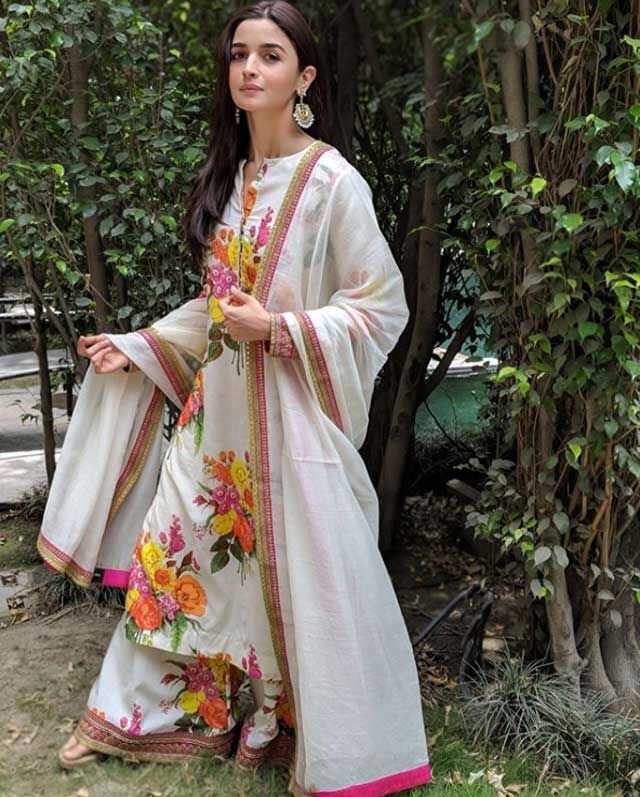 alia in ethnic wear