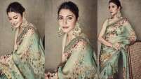 Anushka Sharma rocks the traditional avatar in a sari