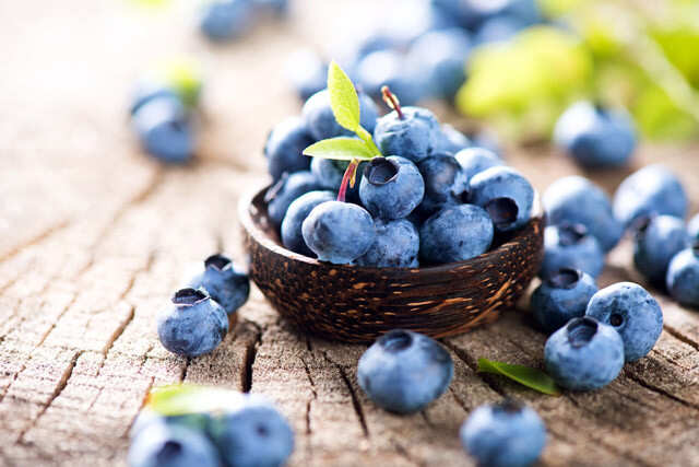 Blueberries to make your nails stronger