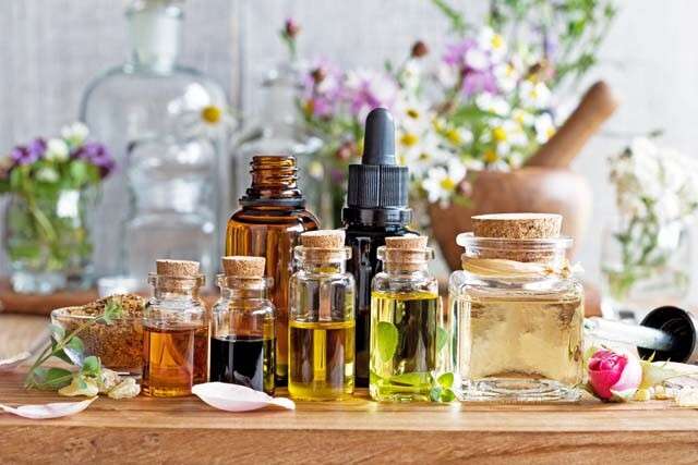Home Remedies for Hair Growth with Essential Oils 