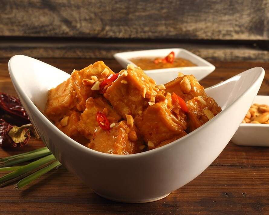 Easy lunch recipe - Tofu in thai peanut sauce | Femina.in