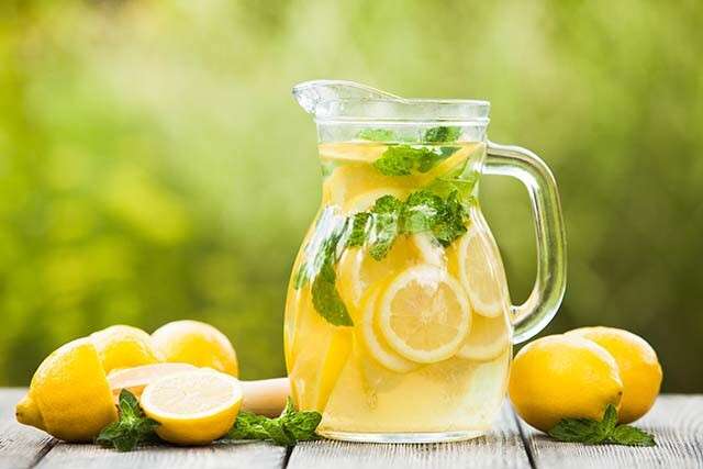 Lemon Juice To Reduce hair fall