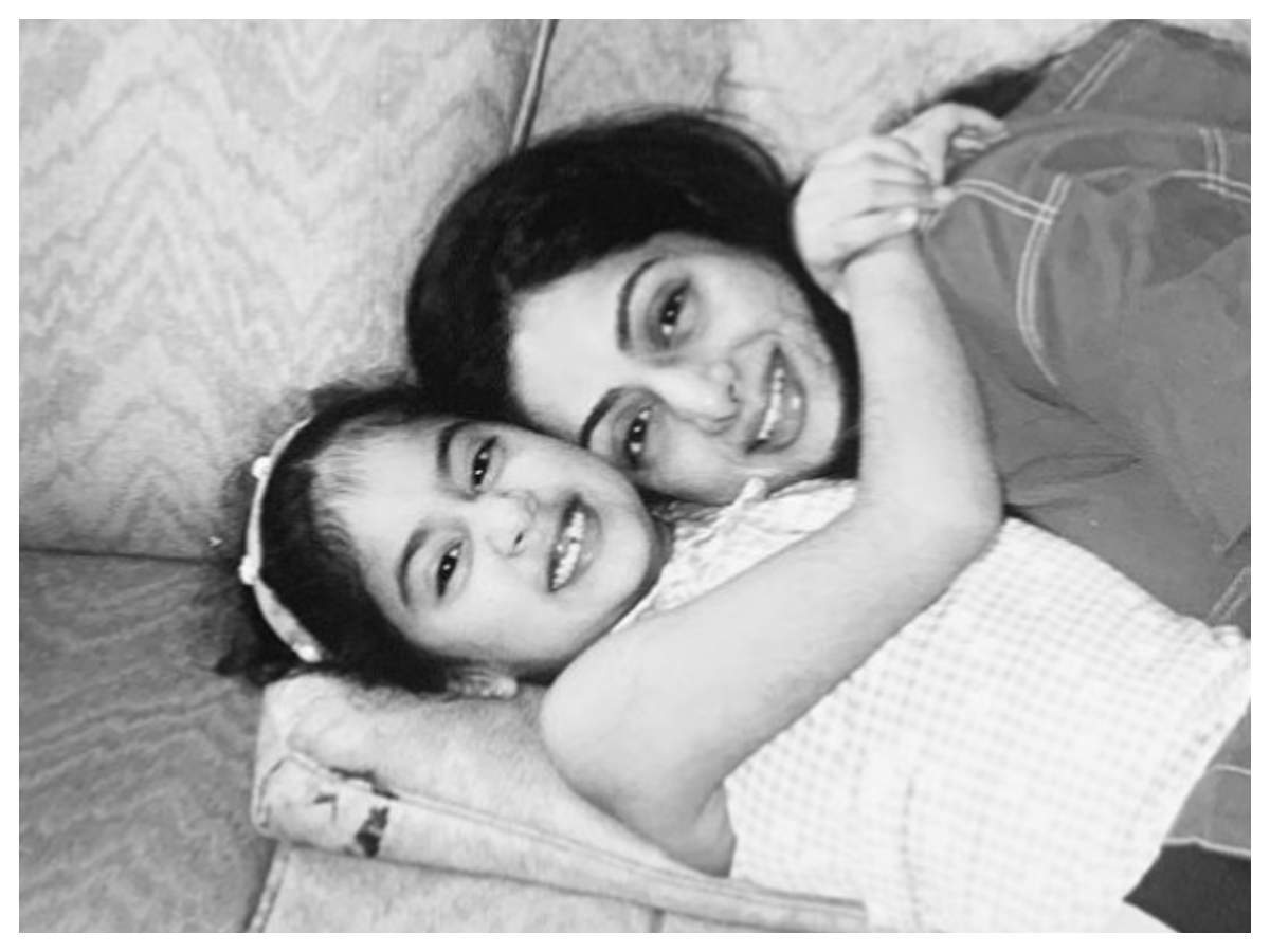Janhvi Kapoor Remembers Sridevi On Her Death Anniversary