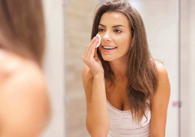 Know All About Double Cleansing In Skincare Routine 