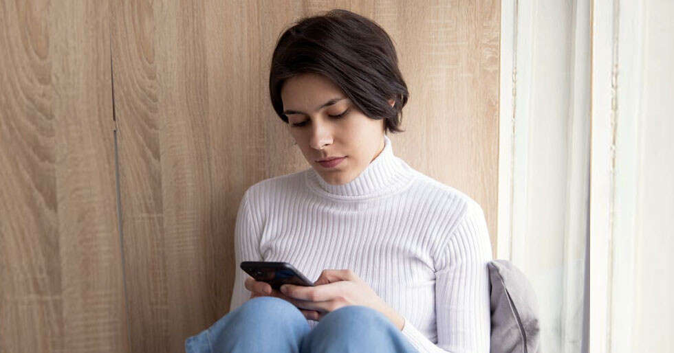 Here’s How Social Media Addiction Can Affect You Mentally | Femina.in