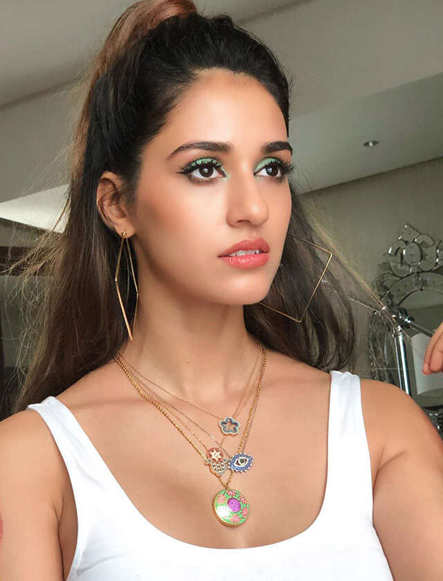 රූපලාවන්ය වේශ නිරූපණය