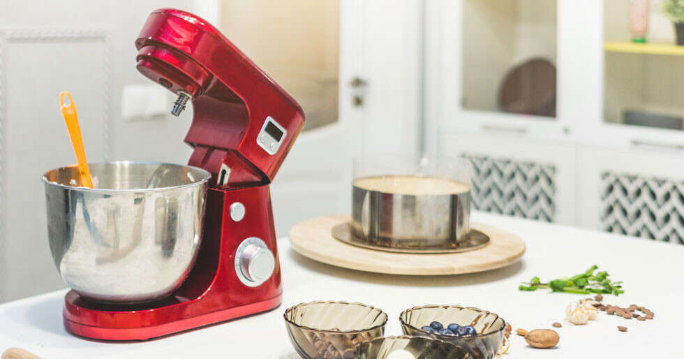 5 Essential Features In A Stand Mixer One Should Consider Before Buying