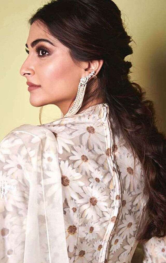 10 Fabulous Engagement Hairstyles inspired from Sonam Kapoor  Bling Sparkle