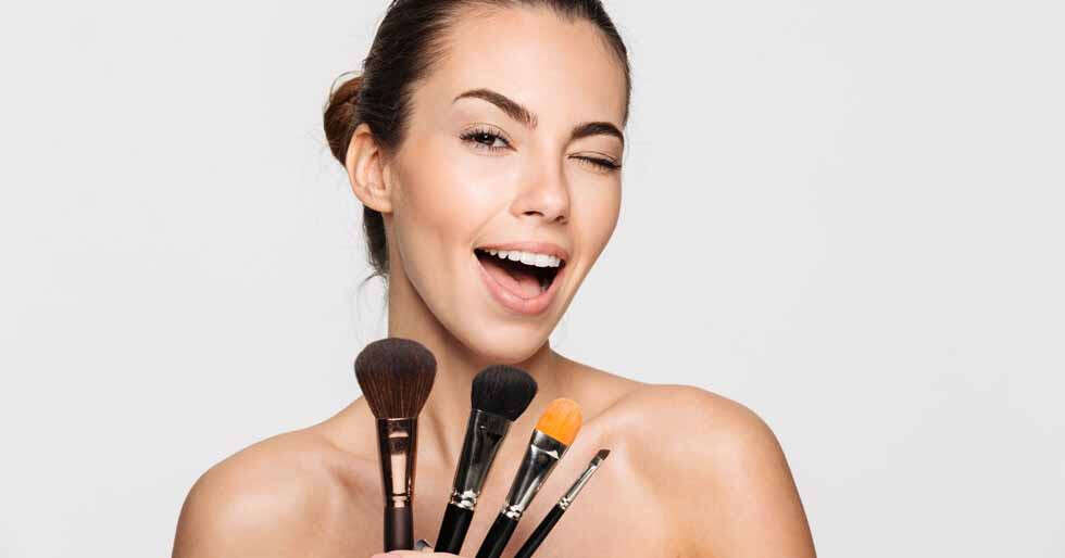 All You Need To Know About The Electric Makeup Brush Cleaner | Femina.in