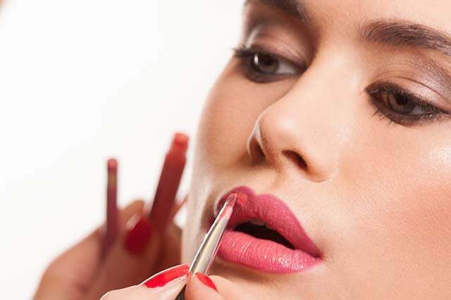 Avoid Using Old Or Inferior Quality Lip Products To Get pink lips