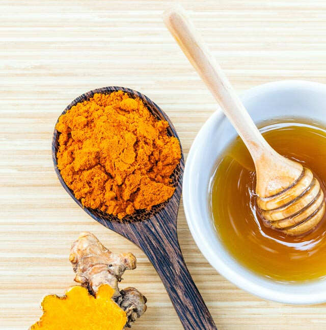 Turmeric and honey on sale for face