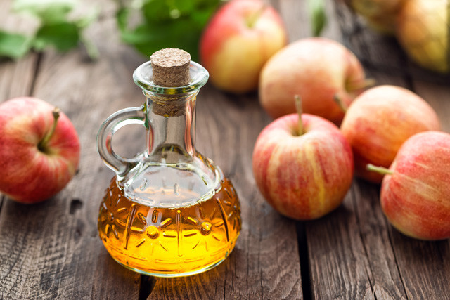 Mouth Ulcer Remedy: Apple Cider Vinegar