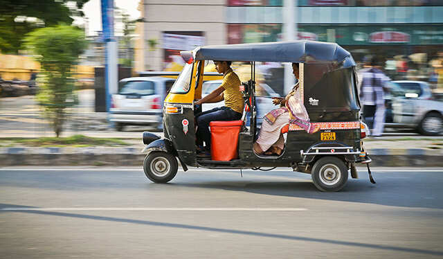 This Auto Driver Feeds Migrants From Money He Saved For His Wedding ...