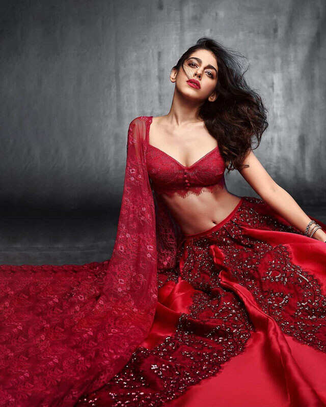 In Pics: Tips To Twist Your Traditional Lehenga And Give It A Hot Modern  Look Inspired By Alaya F