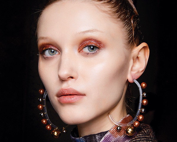 Makeup Trends 2020: Rose Gold Eyeshadow 