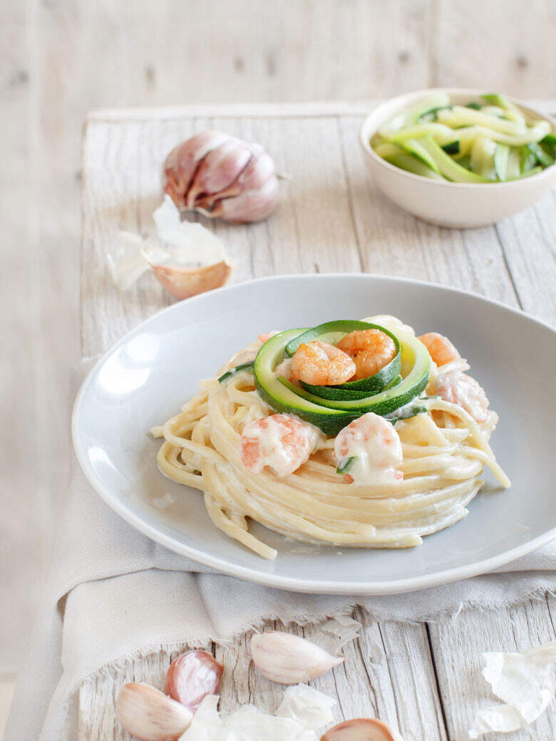 #Lockdown Recipes: Linguine With Lemon-Garlic Shrimp Made Easy | Femina.in