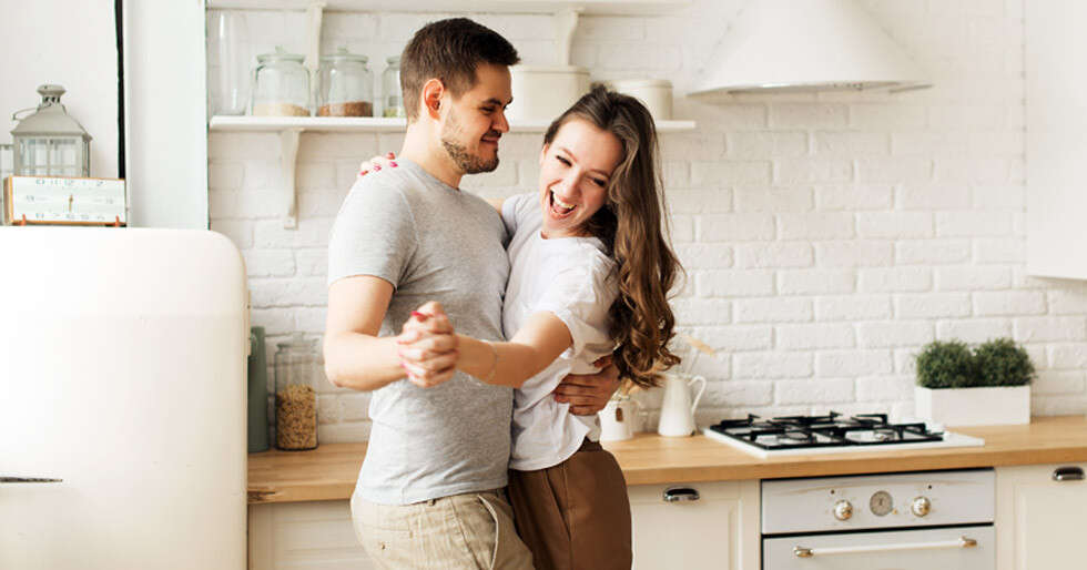Get Ready For A Relationship In The 'Coronial' Era, An Expert Says - Vimarsana News