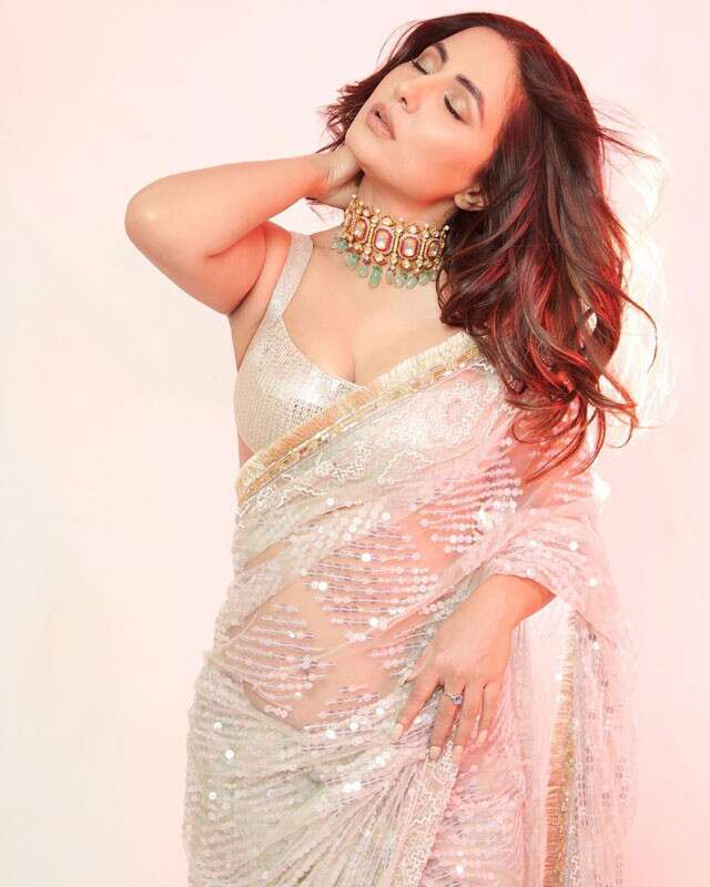 Let's Take a Second To Talk About Hina Khan's Sequin Sari | Femina.in