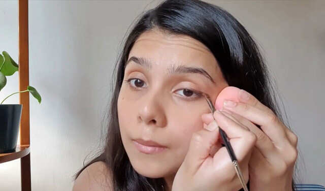 Here's How Rashmi Agdekar Does Her Makeup Every Day | Femina.in