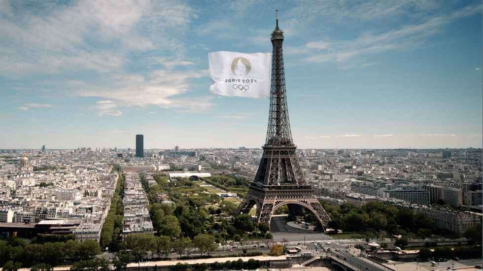 And Now France Bids You Bienvenue Femina In   Sm1franceolympics20241628505280 