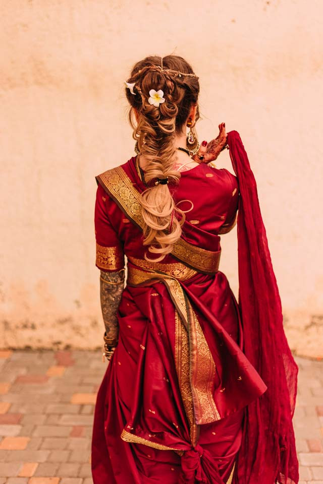 Marathi Bride with Traditional Saree and Gold Jewelry
