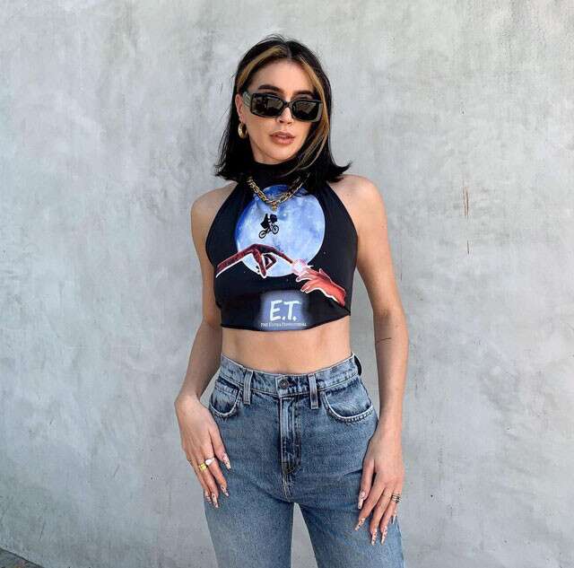 8 Celebrity-Approved Ways To Style Graphic Tees | Femina.in