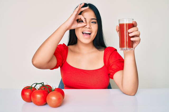 Tomatoes Remedies For Dark Circles